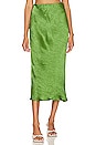 view 1 of 4 JUPE EN SATIN in Grass Green