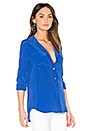 view 2 of 5 CHEMISE BOUTONNÉE EN SOIE SLIM SIGNATURE in Riviera Blue