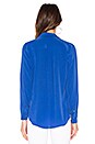 view 3 of 5 CHEMISE BOUTONNÉE EN SOIE SLIM SIGNATURE in Riviera Blue