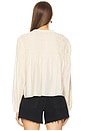 view 3 of 4 BLUSA SIN CUELLO FRUNCIDA in Champagne