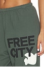 view 7 of 6 PANTALON SWEAT LARGE FREECITY in Surplus Green & Cream