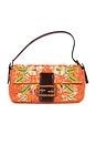 view 1 of 9 FENDI ショルダーバッグ in Orange