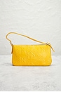 view 3 of 8 FENDI 숄더백 in Yellow