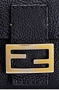 view 6 of 8 FENDI ショルダーバッグ in Black