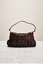 view 3 of 7 FENDI 숄더백 in Brown