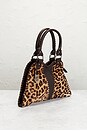 view 4 of 9 FENDI ハンドバッグ in Tan