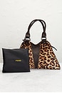 view 9 of 9 FENDI ハンドバッグ in Tan
