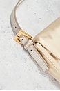 view 8 of 8 FENDI ショルダーバッグ in Champagne