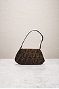 view 3 of 9 FENDI 숄더백 in Brown