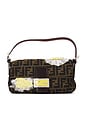 view 1 of 10 FENDI 숄더백 in Brown