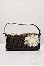 view 3 of 10 FENDI 숄더백 in Brown