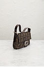 view 4 of 9 FENDI ショルダーバッグ in Brown