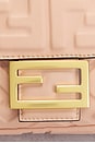 view 6 of 8 FENDI 숄더백 in Pink