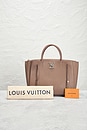 view 10 of 10 LOUIS VUITTON 토트 in Beige