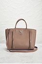 view 2 of 10 LOUIS VUITTON 토트 in Beige