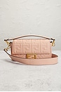 view 2 of 8 FENDI 숄더백 in Pink