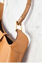 view 7 of 9 GUCCI ホーボーバッグ in Beige