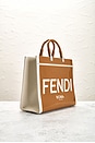 view 4 of 8 FENDI 토트 in Brown