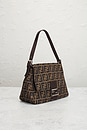 view 4 of 9 FENDI ショルダーバッグ in Tobacco Brown