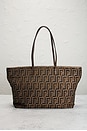 view 3 of 8 FENDI 토트 in Brown