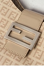 view 5 of 9 FENDI バッグ in Ivory