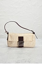 view 2 of 10 FENDI 백 in Ivory