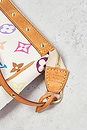 view 5 of 9 BOLSO LOUIS VUITTON in White