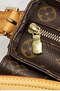view 6 of 9 BOLSO HOMBRO LOUIS VUITTON in Brown