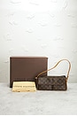 view 9 of 9 SAC PORTÉ ÉPAULE LOUIS VUITTON in Brown