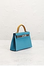 view 5 of 7 Hermes Epsom Kelly 20 Handbag in Bleu Jean, Sesame, & Ecorce