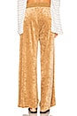 view 3 of 4 PANTALONES DE PIERNA ANCHA DE TERCIOPELO in Gold