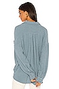 view 3 of 4 Solid Hidden Valley Buttondown in Blue