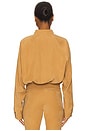 view 3 of 4 JAQUETA BOMBER CROPPED DE ALFAIATARIA CUPRO in Tobacco