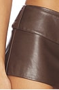 view 6 of 6 HALIMA FAUX LEATHER BELTED HOT ショートパンツ in Dark Brown