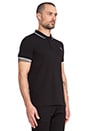 view 2 of 5 Polo con logotipo in Darkest Black