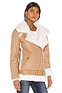 view 3 of 5 BLOUSON EN FOURRURE in Ivoire & Beige