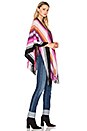 view 2 of 3 PONCHO ZIGZAG in Pink