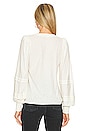 view 3 of 4 CAITLYN DRAMA トップ in Off White