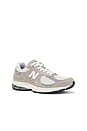 view 2 of 6 2002R Sneakers in Arid Stone & Linen
