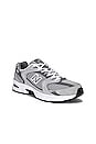 view 2 of 6 ZAPATILLA DEPORTIVA MR530 in RAINCLOUD & SHADOW GREY