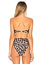 view 4 of 5 PARTE SUPERIOR DEL BIKINI ATAR DELANTE in Leopard