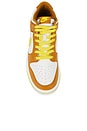 view 4 of 6 ZAPATILLA DEPORTIVA DUNK LOW in Summit White, Bright Citron, & Desert Ochre