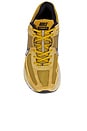 view 4 of 6 SNEAKERS ZOOM VOMERO in Ochre, Metallic Silver, & Gold