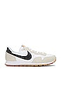 view 1 of 6 ZAPATILLA DEPORTIVA AIR PEGASUS 83 in Black & White