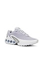 view 2 of 6 ZAPATILLA DEPORTIVA AIR MAX DN in Wolf Grey & Pure Platinum
