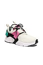 view 2 of 6 ZAPATILLA DEPORTIVA AIR HUARACHE CITY LOW in Jade, Pink & Black