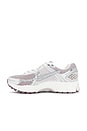 view 5 of 6 ZOOM VOMERO 5 スニーカー in Vast Grey & Metallic Silver