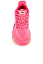 view 4 of 6 ZAPATILLA DEPORTIVA VOMERO PREMIUM in Hyper Pink, Black, Digital Pink, Volt & Hot Punch