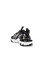 nsw react vision ess sneaker in black & white nike