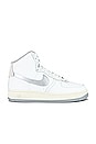 view 1 of 6 ZAPATILLA DEPORTIVA AIR FORCE 1 STRAPLESS in Summit White, Silver, & Coconut